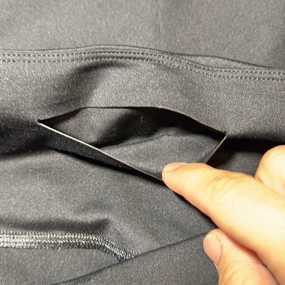 Girlfriend Collective Black Compressive High-Rise Leggings Cropped size Large - Picture 8 of 10